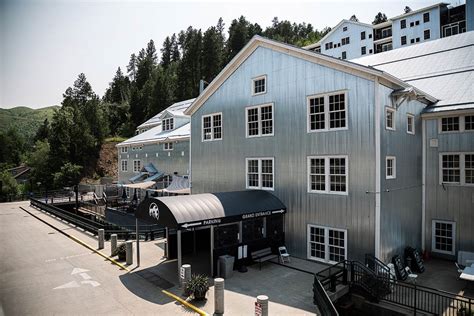 deadwood mountain grand casino and hotel